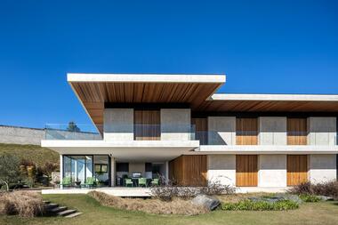 CRJ House / Sum Architecture