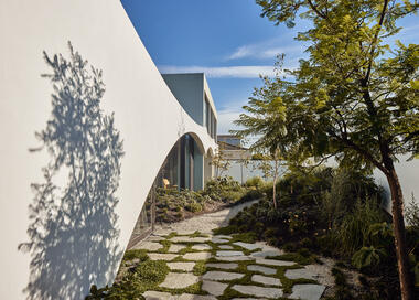 The Bridge House / Kister Architects