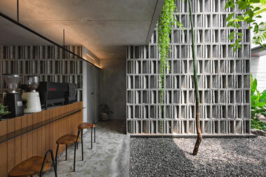 Gallery of Publichood Roastery Pejaten / Arti Design Studio  - 4