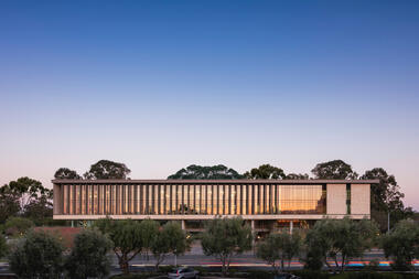 Stanford University School of Medicine Center for Academic Medicine / HOK