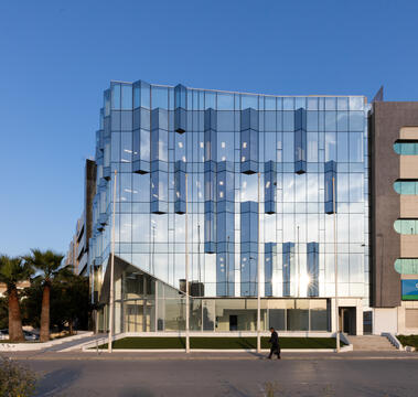 Etraton Office Building / ARK-architecture