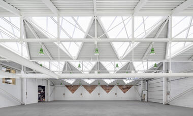 Rehabilitación y ampliación de los Talleres Gon-Gar  / NUA arquitectures