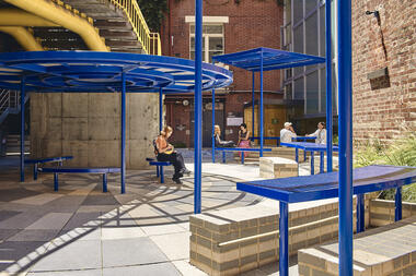 Intervención en Rodda Lane / Sibling Architecture