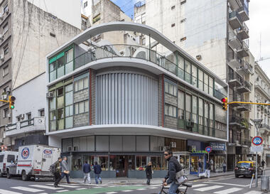Clásicos de Arquitectura: Casa de Estudios para Artistas / Antonio Bonet