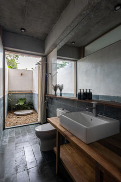 Gallery of Hachi Homestay & Spa / SILAA  - 35