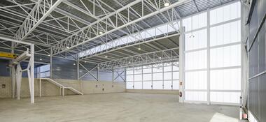 Galería de Edificio industrial Brigadas & Promedio Centro / Estudio Arquitectura Hago  - 24