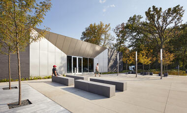 Galería de Área de descanso y seguridad Straight River / Snow Kreilich Architects  - 1