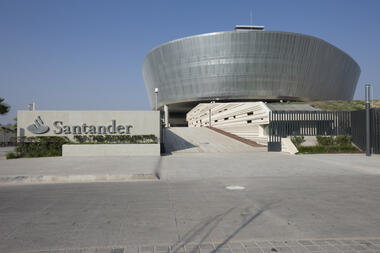 Call Center Querétaro / Estudio Lamela Arquitecto + Springall+Lira