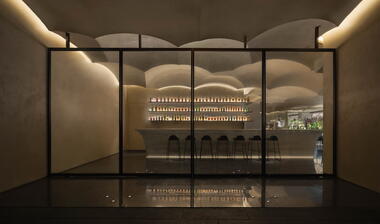 Tarentum Bar & Restaurant / MARS Studio