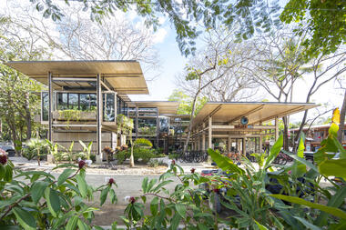 Centro atlético Costa Rica / Studio Saxe