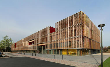 Compiègne Universidad de Tecnologías / Ameller Dubois & Associés