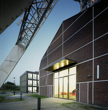 Rehabilitation and Extension of the Colani-UFO / SSP SchürmannSpannel