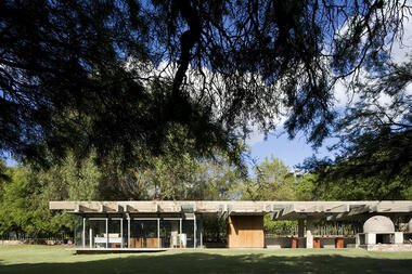 Pabellones de Granja / Bertolino Barrado Arquitectos
