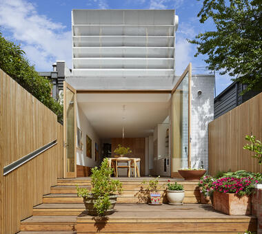 Casa Hood / Mihaly Slocombe