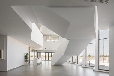 Galería de Nave Logística y de Servicios Auxiliares para Jata / José Miguel García Pérez  - 4