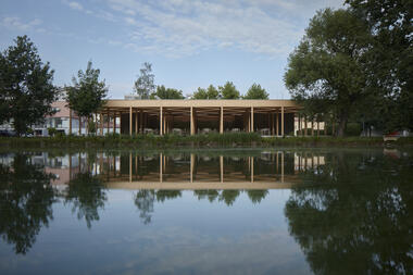 Restaurante jardín / Atelier 111 Architekti