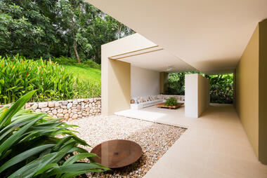 Gallery of Interior Courtyards in Colombian Houses: 15 Examples of Floor Plans  - 31