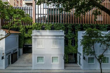 Gallery of Guilhermina Commercial Building / Jacobsen Arquitetura  - 13