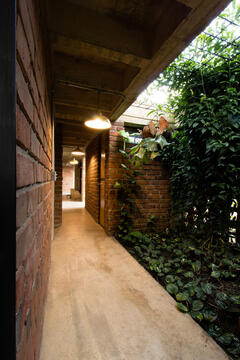 Gallery of Interior Courtyards in Colombian Houses: 15 Examples of Floor Plans  - 28