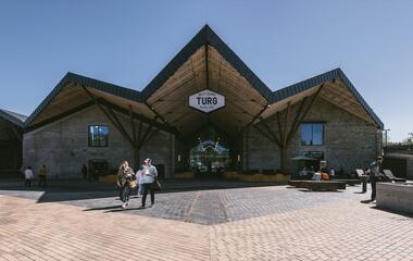 Mercado Estación Báltica / KOKO architects