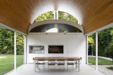 Argentinean Barbecues: 22 Houses with Hidden Barbecue Grills