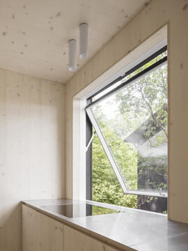Gallery of Kleine Bleibe Holiday Homes / Fröhlich Gassner Architekten  - 23