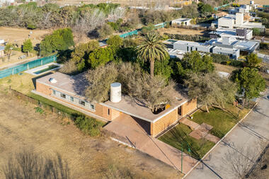 Casa Las Marías  / Santiago Viale + Daniella Beviglia