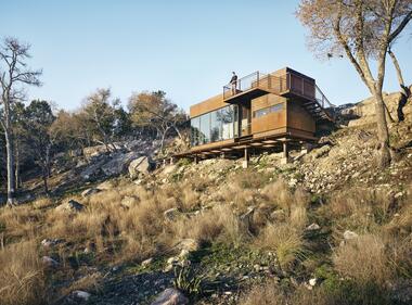Mirador Clear Rock / Lemmo Architecture and Design