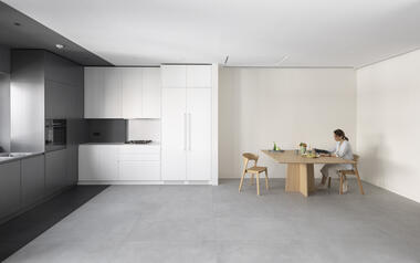 Edificio residencial VOID / Studio Pousti