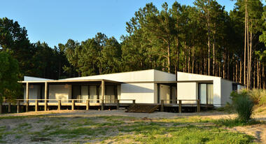 Casa en Carmelo / Estudio Steverlynck + Iglesias Molli