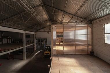 Gallery of Atelier Cuadro Benegas / atelier industrial  - 1