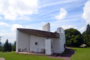 Galería de En búsqueda de lo inefable: una mirada hacia la capilla de Notre Dame du Haut en Ronchamp  - 8