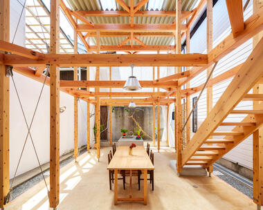ACB Living Co-working Space and Café / Lighthouse