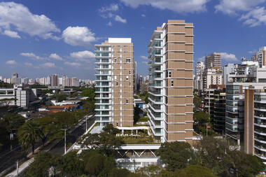 Oscar Ibirapuera Building / Perkins&Will