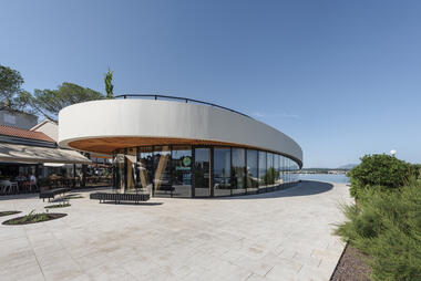 DUBoak Maritime Heritage Interpretation Center / NFO