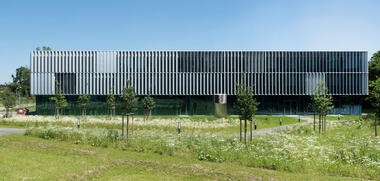Centro de Robótica y Mecatrónica DLR / Birk Heilmeyer und Frenzel Architekten
