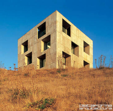 Casa Poli / Pezo von Ellrichshausen