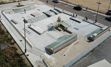 Skate Plaza Carballo / Óscar Pedrós arquitecto