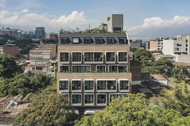 Hotel Landmark / Plan:b arquitectos