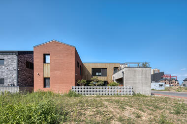 Saesoldong House I / JYJ Architects