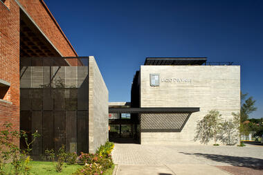 Centro de Recursos para el Aprendizaje y la Investigación (CRAI) / 3Arquitectura