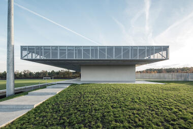 Plaine des Sports / OLGGA Architects + Atelier CAMBIUM