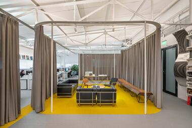 Crossboundaries' Transformable Workplace / Crossboundaries
