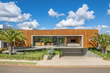 Casa CM / Leo Romano