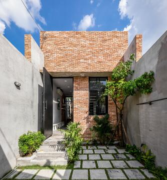 Casa 3 espacios verdes / A-Boom Design Office