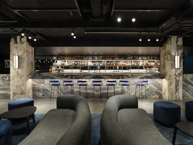 The Charles Grand Brasserie  and Bar / COX Architecture + H&E Architects