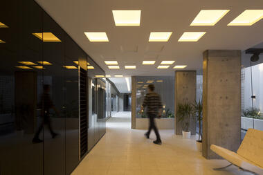 Gallery of  Empilhado [SnJ] Building Renovation / 3dF arquitectos  - 11