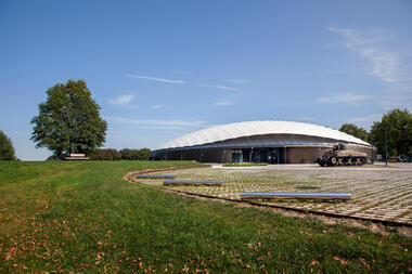 Freedom Museum / architectural studio ZJA