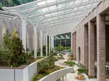 Gallery of Cultivating “A Certain Warmth” Inside 550 Madison, One of Manhattan’s Quirkiest Towers  - 1