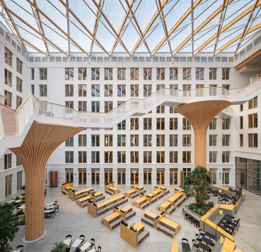 Gallery of EDGE Suedkreuz Berlin Offices / Tchoban Voss Architekten  - 17